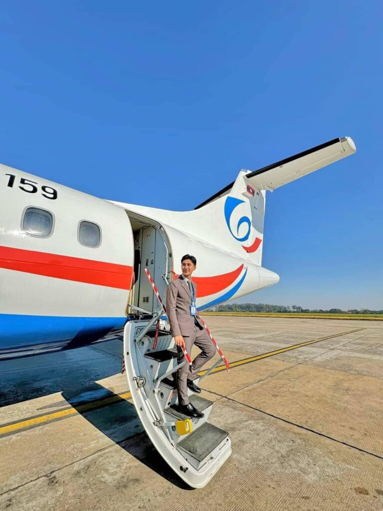 flight from Xieng khouang to Luang prabang