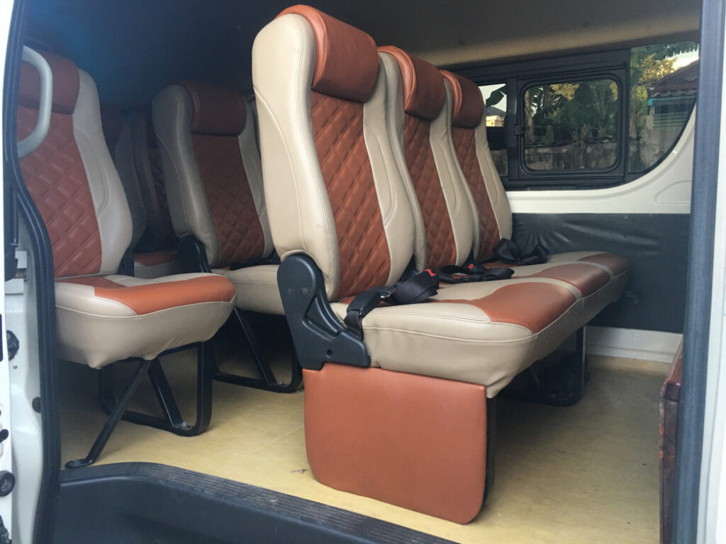 How to get to vang vieng from Vientiane